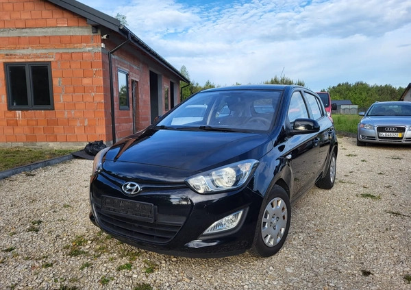 Hyundai i20 cena 18800 przebieg: 80457, rok produkcji 2013 z Opoczno małe 326